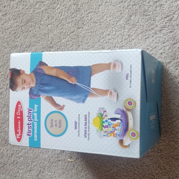 Melissa & Doug FIRST PLAY Wooden Carousel Pull Toy New Original packaging - Picture 3 of 9